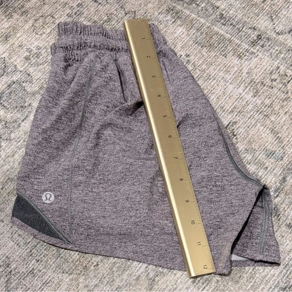 Lululemon Hotty Hot Lined Short  / Sz 4Tall